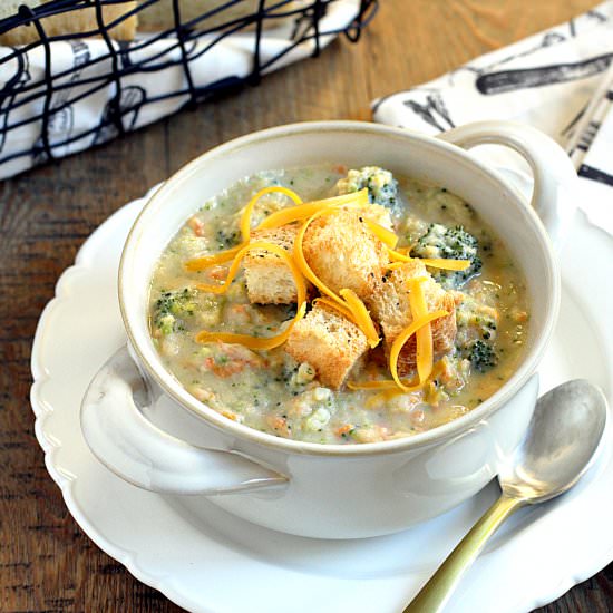 Healthy Broccoli Cheddar Soup