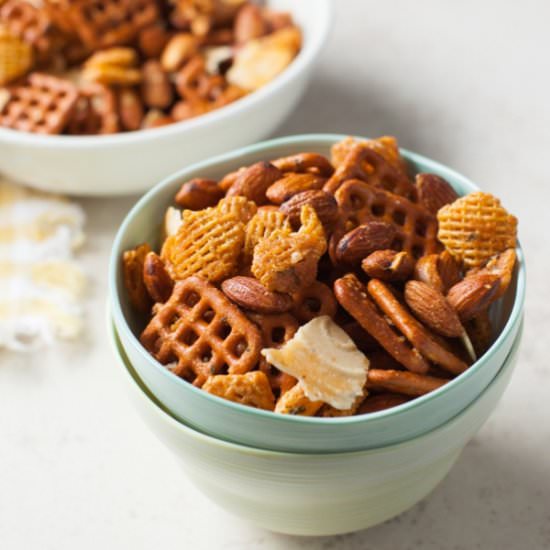 Sweet & Spicy Snack Mix