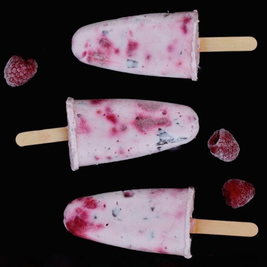 Raspberry Chocolate Yogurt Popsicle