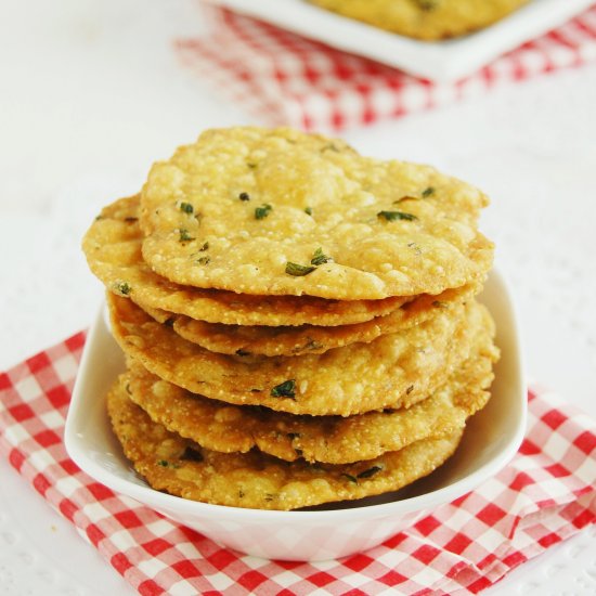 Methi Puri