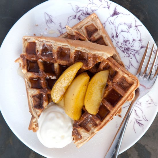 Cinnamon Waffles with Apples