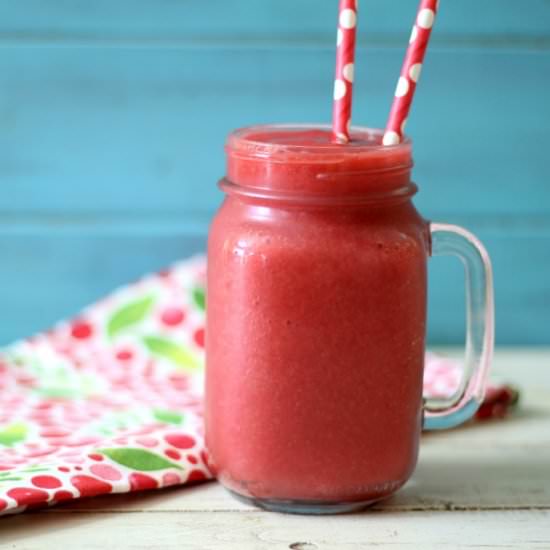 Strawberry Coconut Water Smoothie