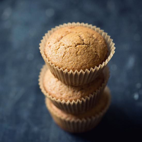 Simple Coconut Scented Cupcakes