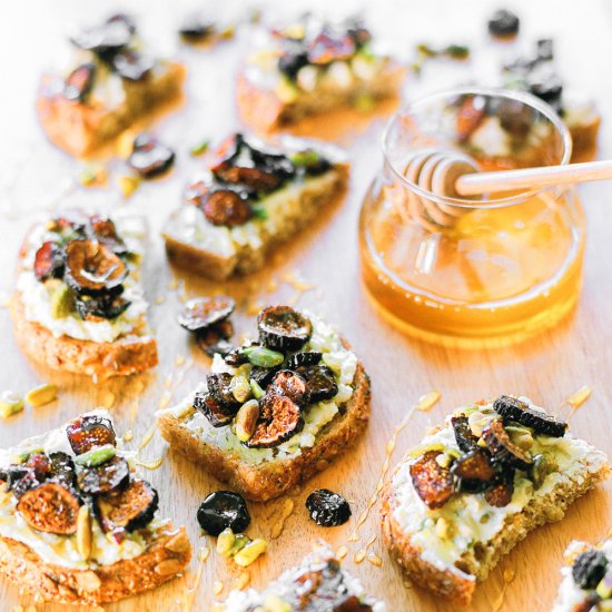 Fig and Pistachio Appetizer