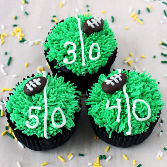 Game Day Football Cupcakes