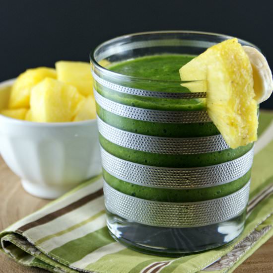 Kale, Pineapple & Banana Smoothie