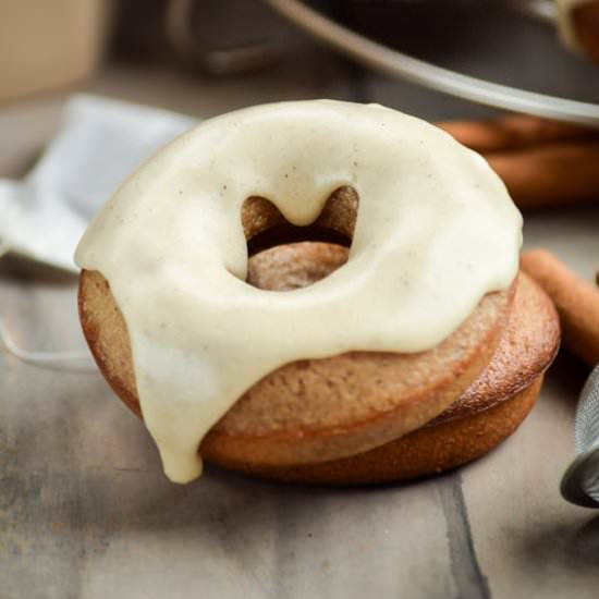 Baked Chai Latte Doughnuts+Icing