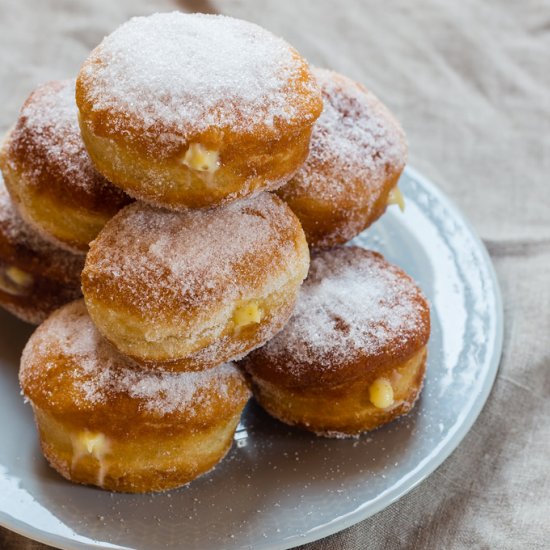 Tuscan Bomboloni