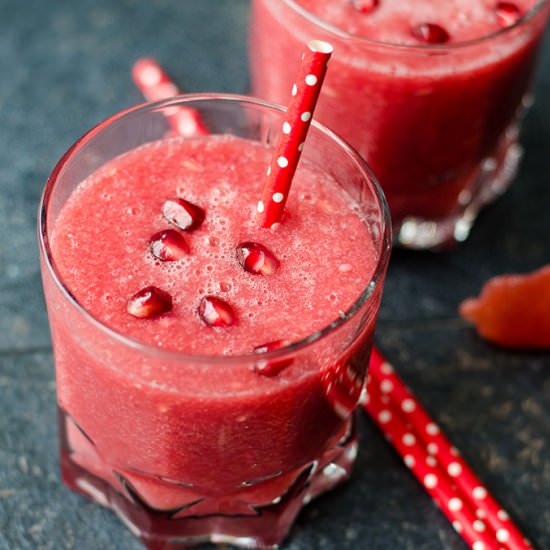 Healthy Red Velvet Smoothie