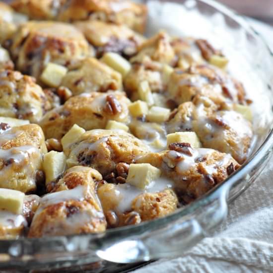 Gooey Apple Cinnamon Rolls