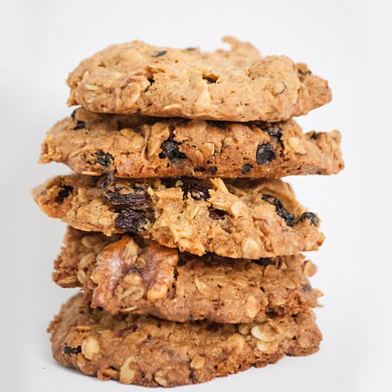 Raisin Nut Oatmeal Cookies