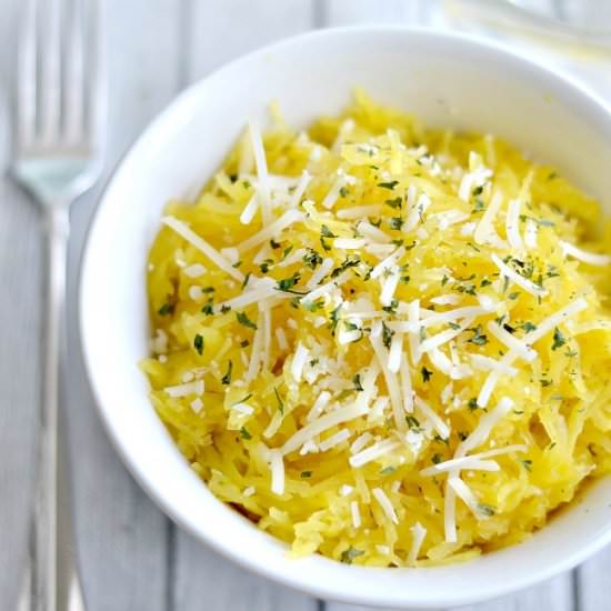 Parmesan Garlic Spaghetti Squash