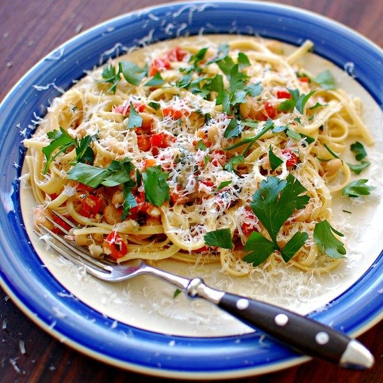 Linguini white bean pasta