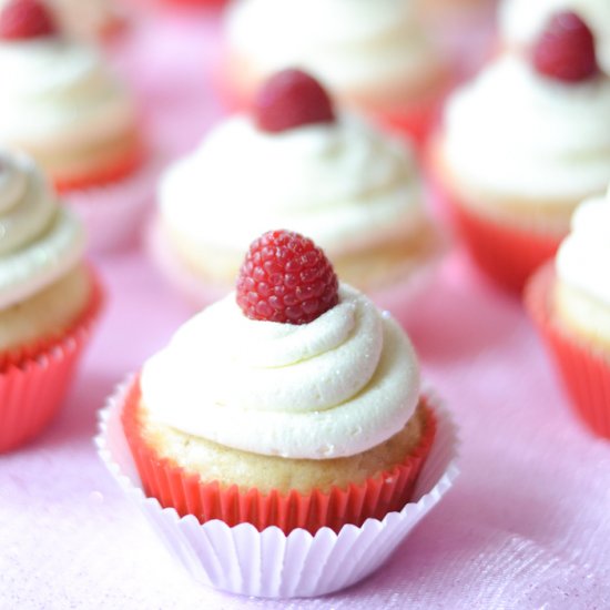 White Chocolate Raspberry Cupcakes