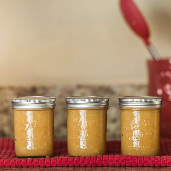 How to Make Homemade Applesauce