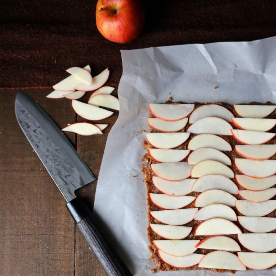 Raw Caramel Apple Pie Bars