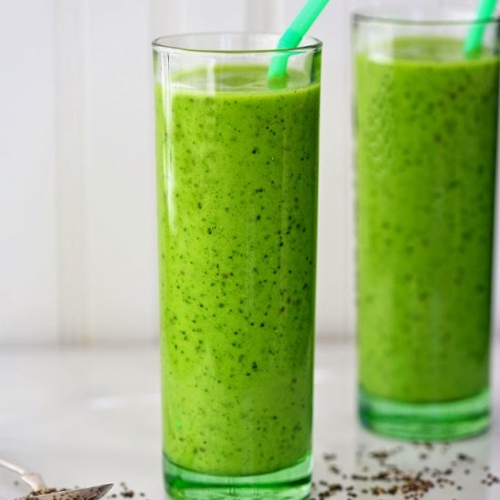 Green machine smoothie