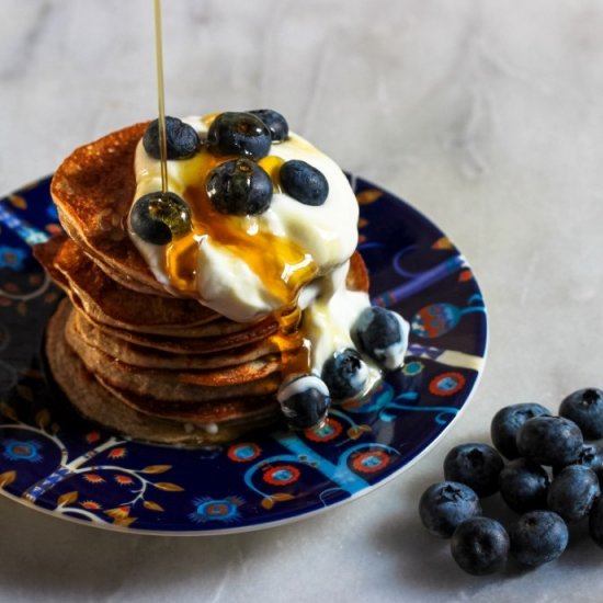 Banana almond pancakes