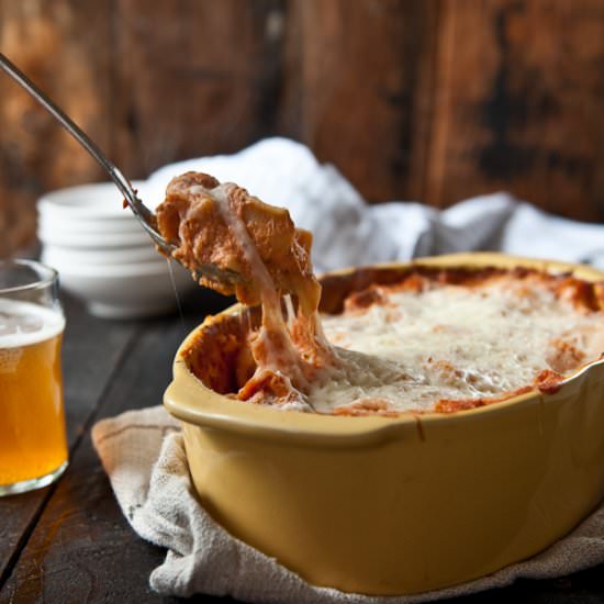 Baked Rigatoni Pasta in Beer Sauce