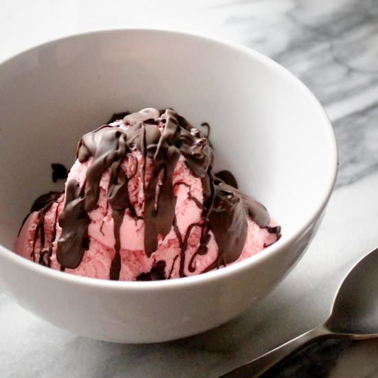 Strawberry Ice Cream with Chocolate