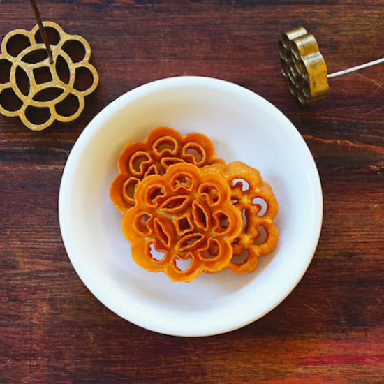 Honeycomb/Rose Cookies