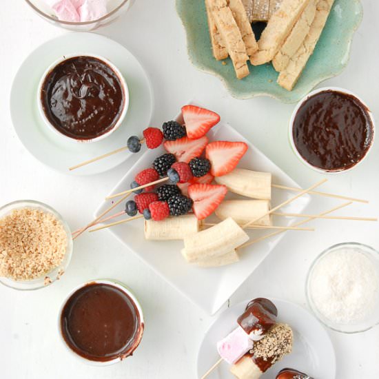 Slow Cooker Mini Chocolate Fondue