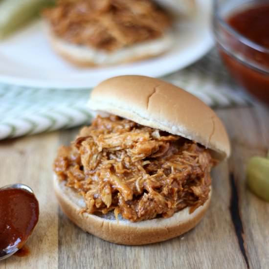 BBQ Pulled Chicken Sliders