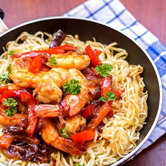 Pan-Fried Noodles with Prawns