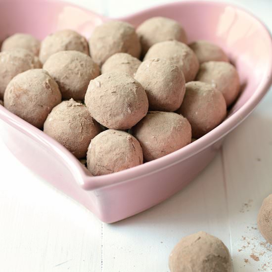 No-Bake Tiramisu Balls