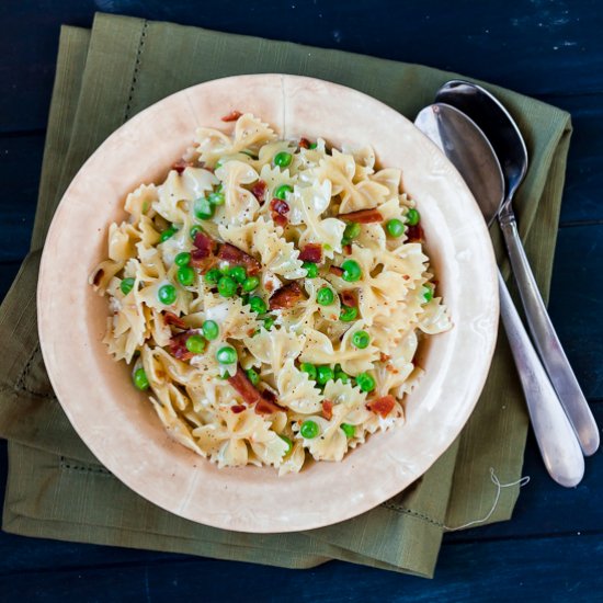 Pasta with Brie, Bacon, and Peas