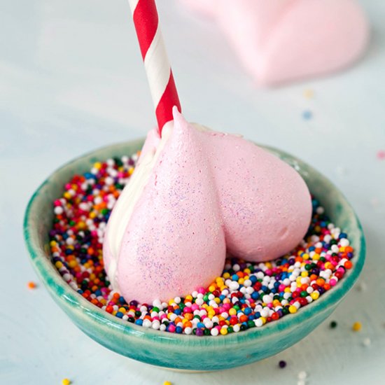 Meringue Heart Pops