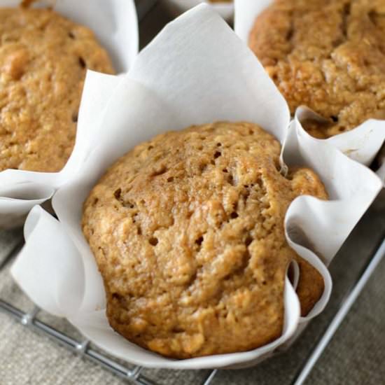 Applesauce Muffins