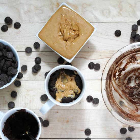 Chocolate Peanut Butter Mug Cakes