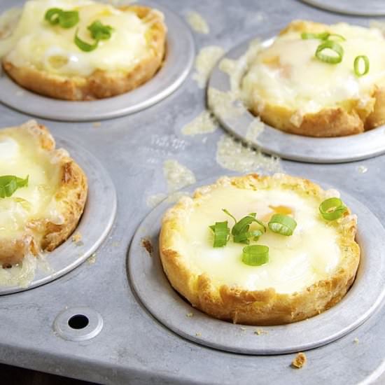 Cheesy Gougère Baked Eggs