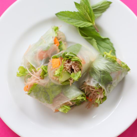 Vietnamese Summer Rolls with Shrimp