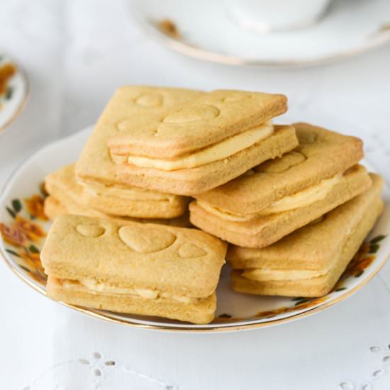 Custard Creams