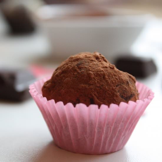 Easy Chocolate Truffles