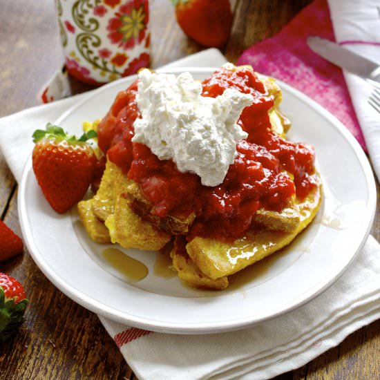 French Toast with Strawberry Sauce