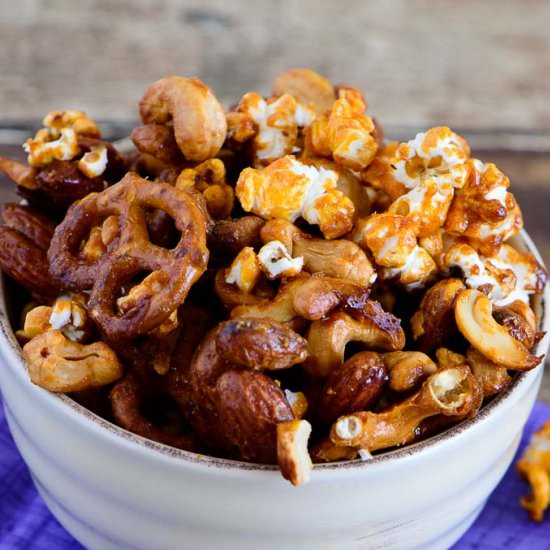 Sweet and Spicy Snack Mix