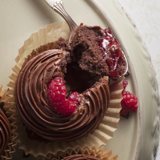 Chocolate Cupcake w Raspberry