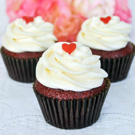 Perfectly Moist Red Velvet Cupcakes