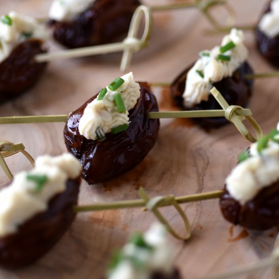 Balsamic Dates & Chive Cashew Cream