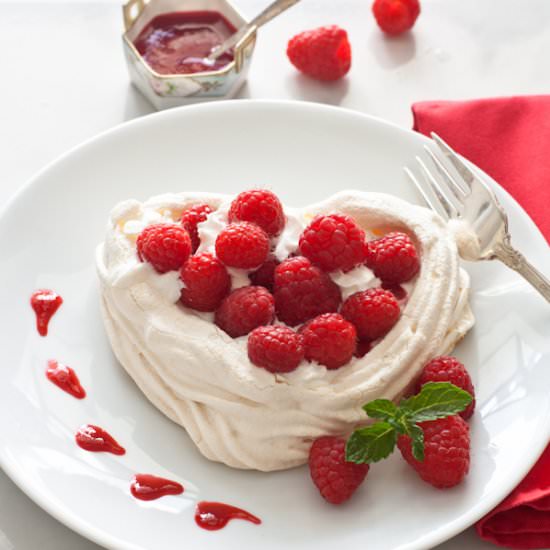 Meringue Hearts with Fresh Berries