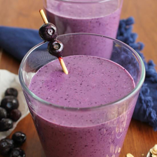 Skinny Blueberry Muffin Smoothie