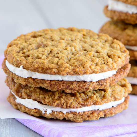 Super Easy Oatmeal Creme Pies