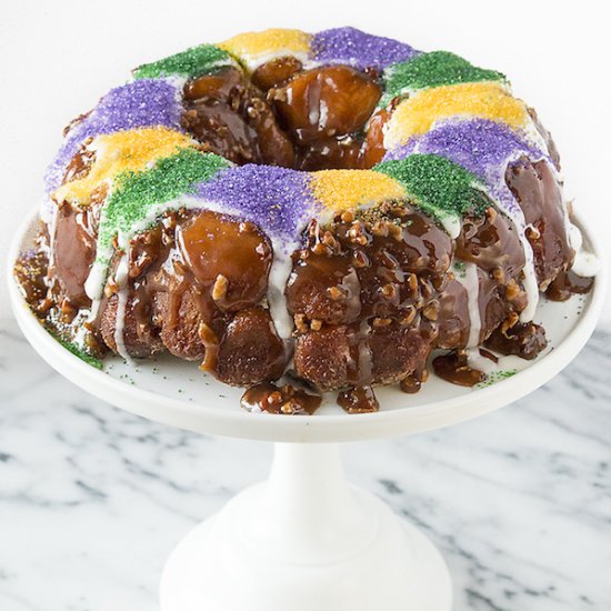 Pecan Praline King Cake Monkey Bread