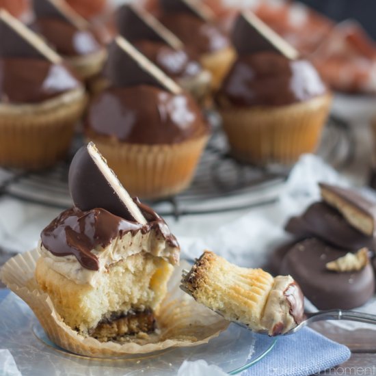 Peanut Butter Tagalong Cupcakes