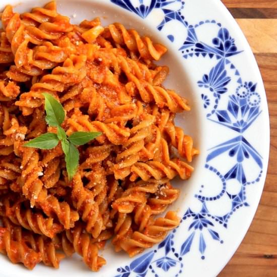 Pasta w/ Roasted Bell Pepper Pesto