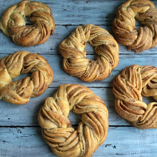 Vanilla Bean & Cinnamon Wreaths