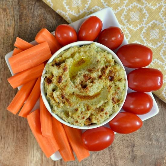 Lemon-Garlic Edamame Dip